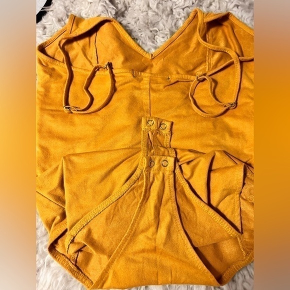 Mustard yellow bodysuit, size Small - Picture 5 of 6